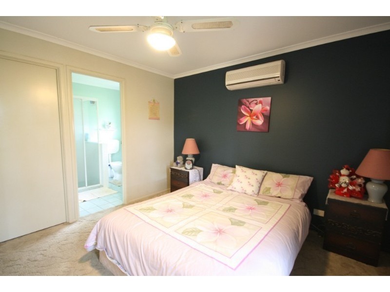 28 Loffs Road, Loganholme QLD 4129