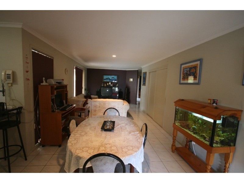 28 Loffs Road, Loganholme QLD 4129