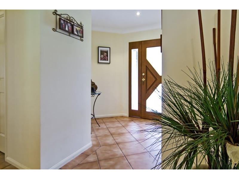 30 Sabak Street, Tanah Merah QLD 4128