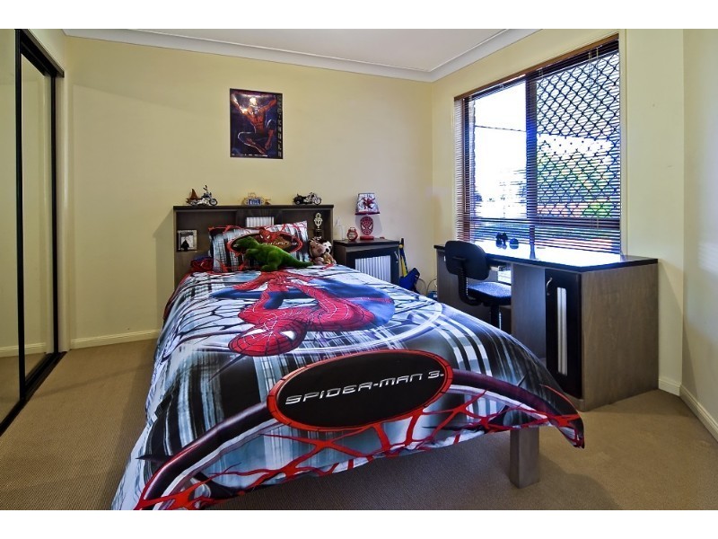 30 Sabak Street, Tanah Merah QLD 4128