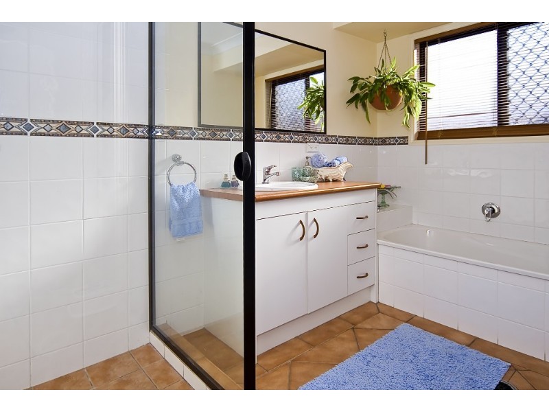 30 Sabak Street, Tanah Merah QLD 4128
