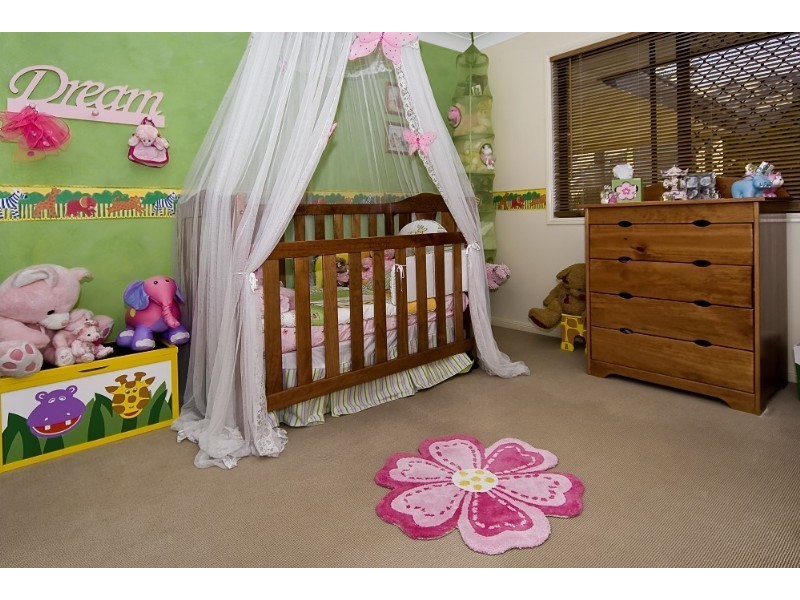 30 Sabak Street, Tanah Merah QLD 4128