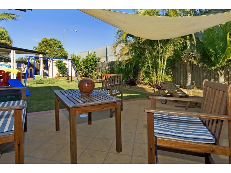 30 Sabak Street, Tanah Merah QLD 4128