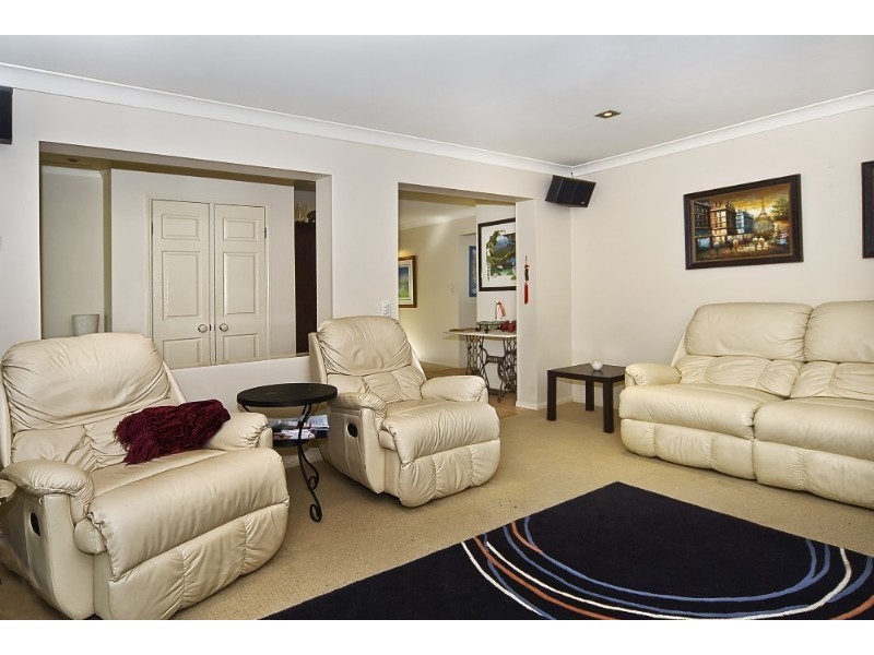 1 Burnier Court, Shailer Park QLD 4128