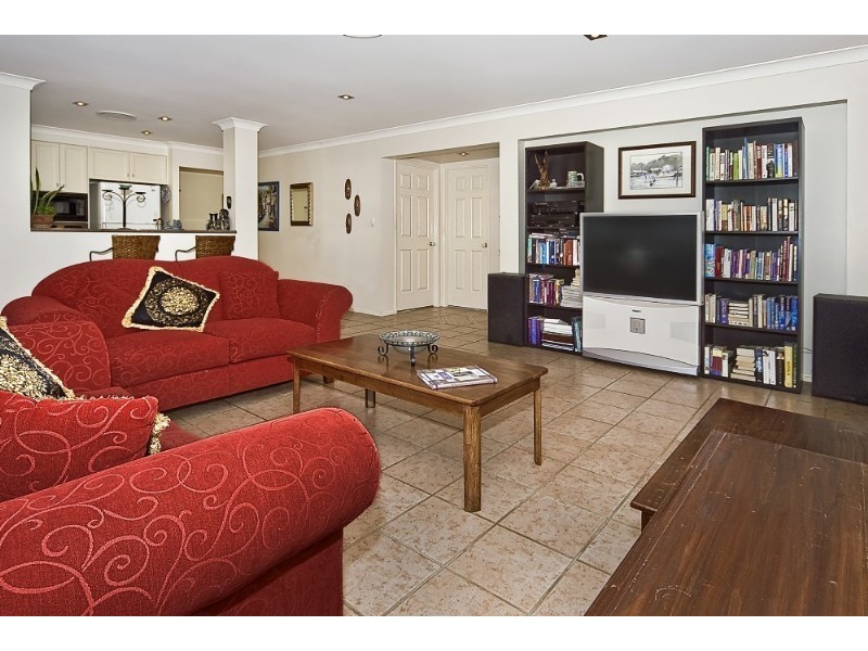 1 Burnier Court, Shailer Park QLD 4128