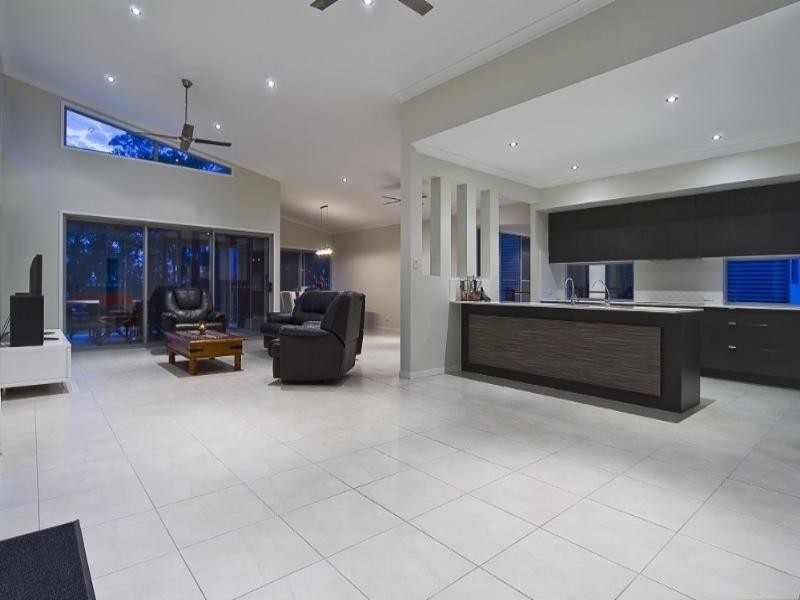 27a Heeler Court, Shailer Park QLD 4128