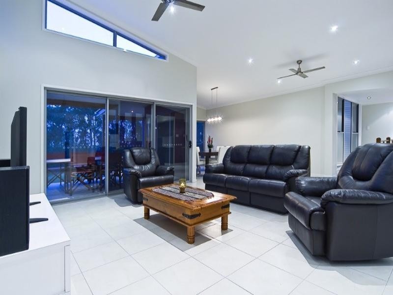 27a Heeler Court, Shailer Park QLD 4128