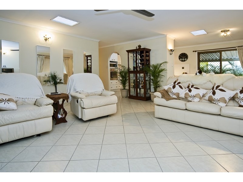 51 Atlantic Drive, Loganholme QLD 4129