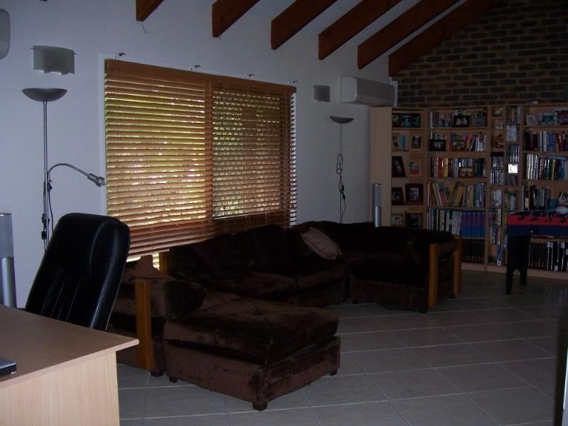 6 Roselea Street, Shailer Park QLD 4128