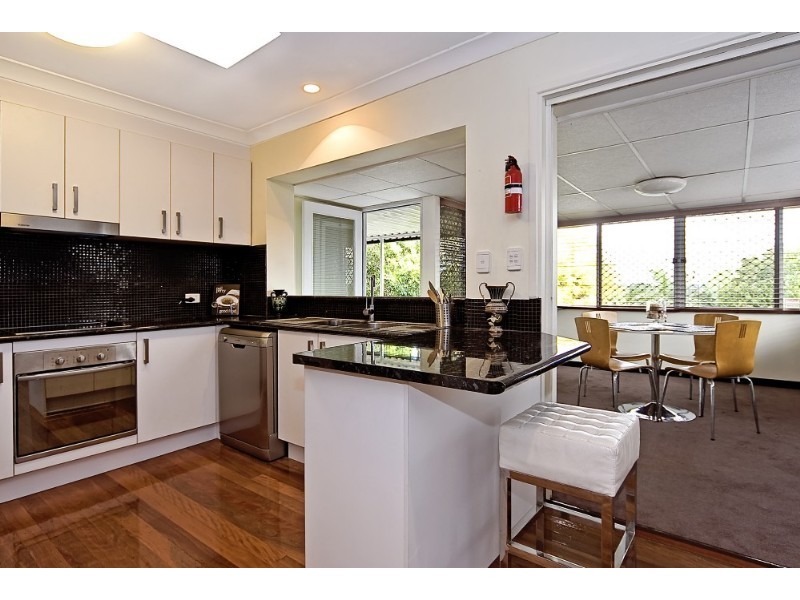 16 Roseland Avenue, Rochedale South QLD 4123