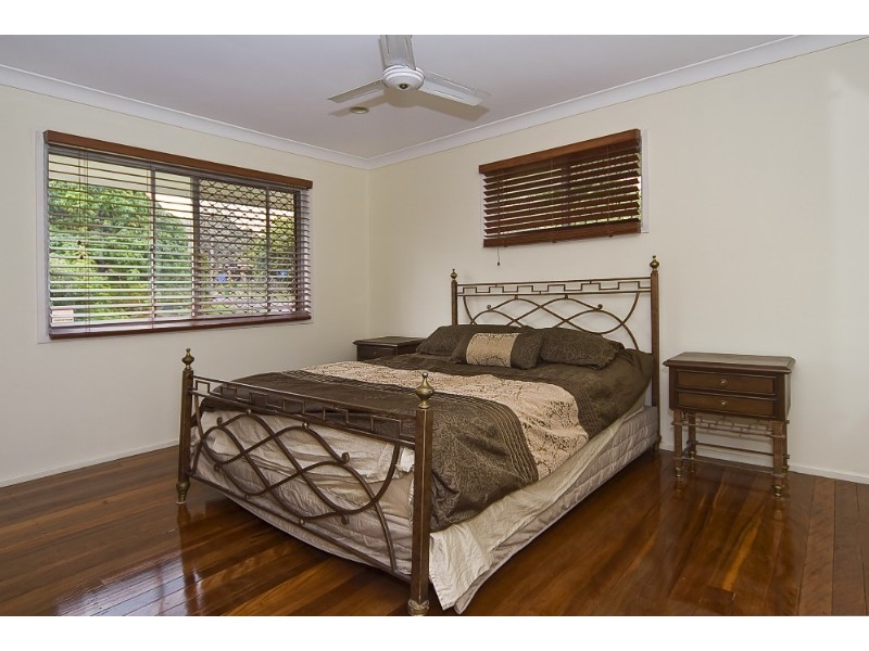 16 Roseland Avenue, Rochedale South QLD 4123