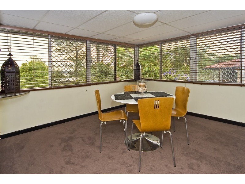 16 Roseland Avenue, Rochedale South QLD 4123