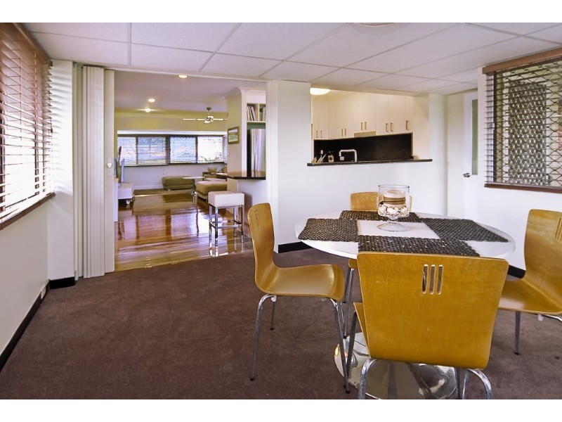 16 Roseland Avenue, Rochedale South QLD 4123