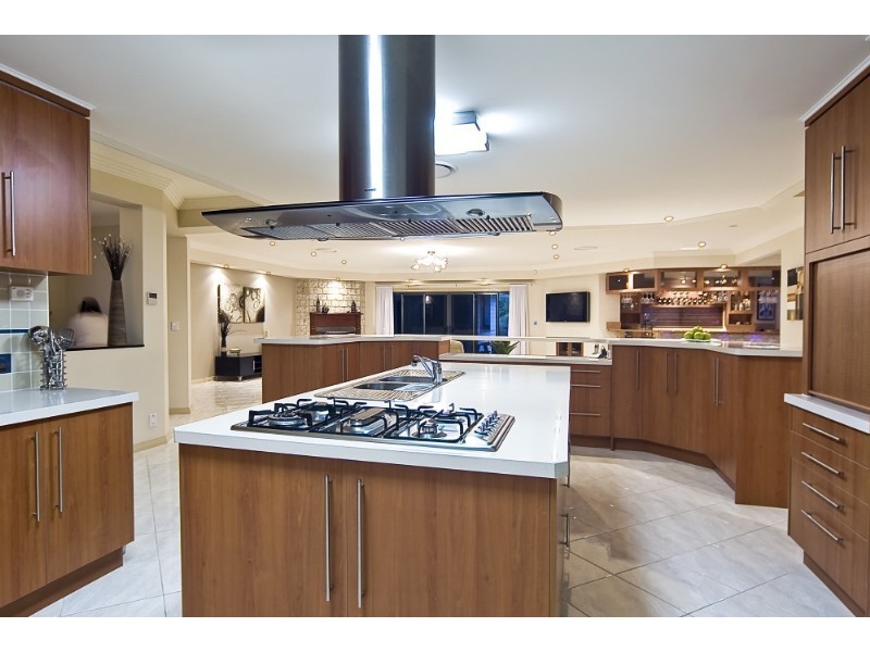 1 Honeysuckle Court, Cornubia QLD 4130