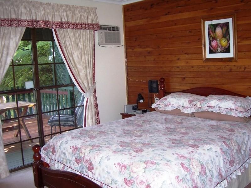 16 Winona Street, Shailer Park QLD 4128