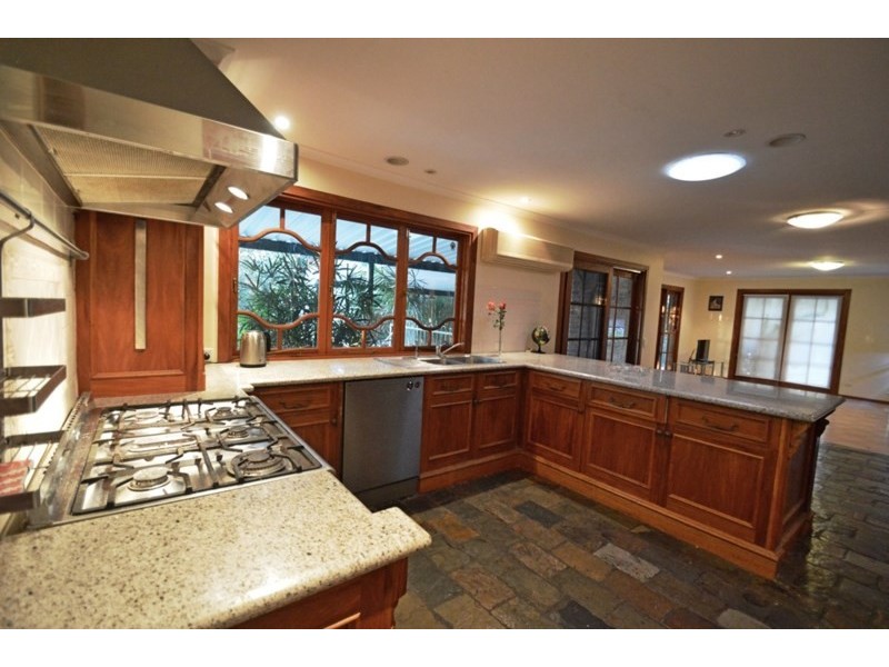 10 Rocklily Court, Shailer Park QLD 4128