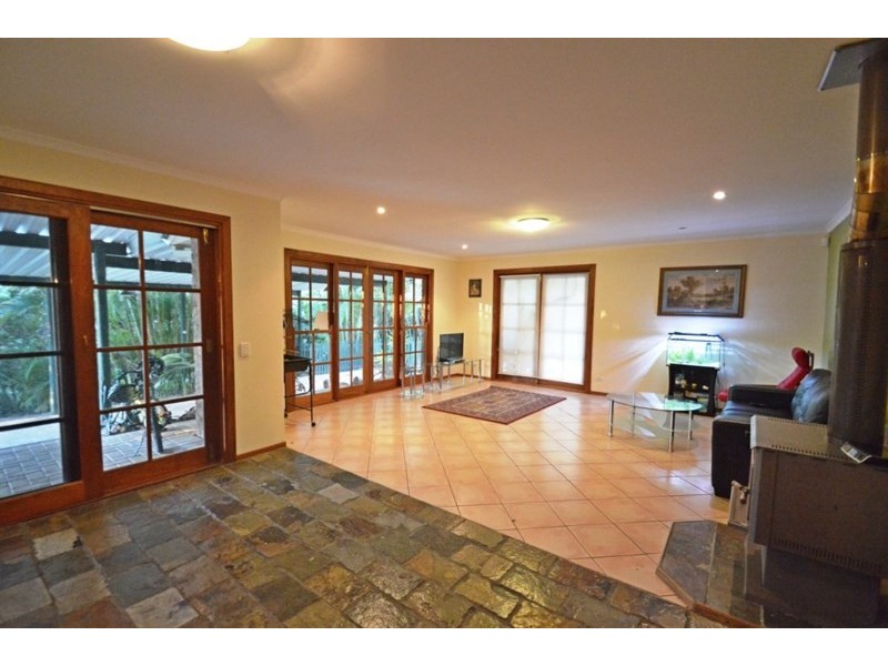 10 Rocklily Court, Shailer Park QLD 4128