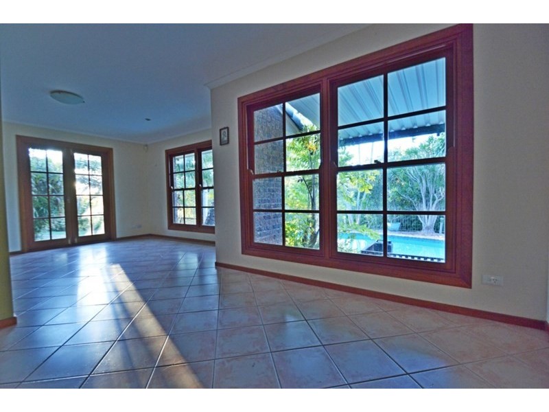 10 Rocklily Court, Shailer Park QLD 4128