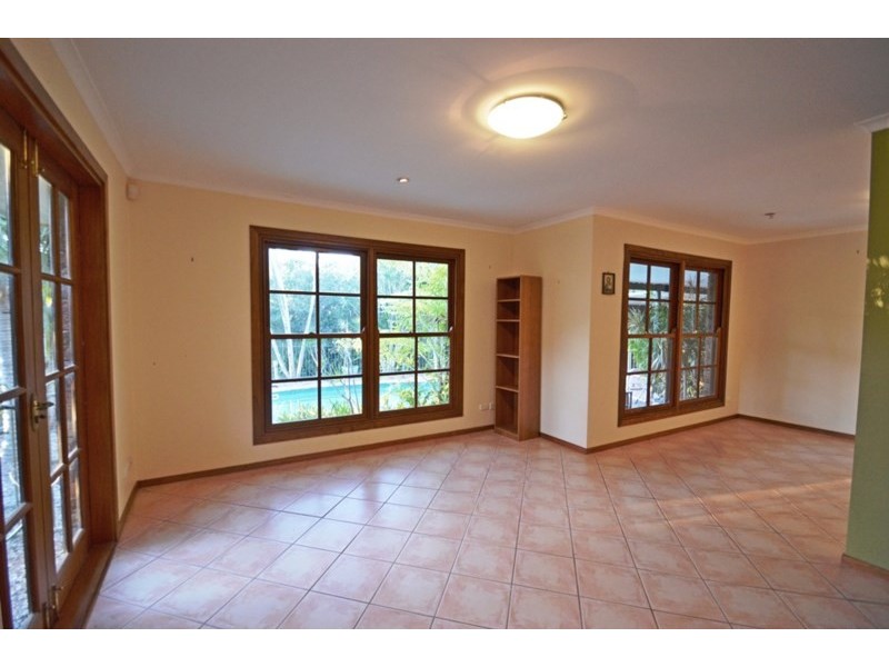 10 Rocklily Court, Shailer Park QLD 4128