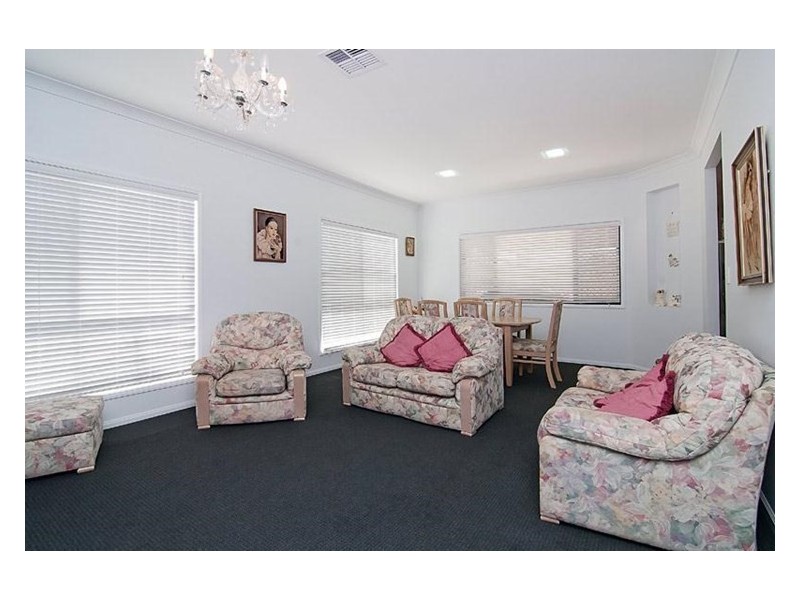 15 Hester Street, Shailer Park QLD 4128