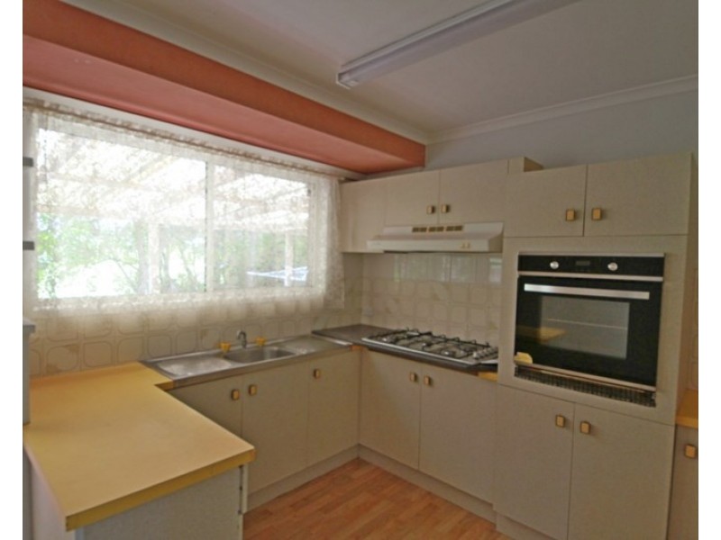 16 Que Close, Cornubia QLD 4130