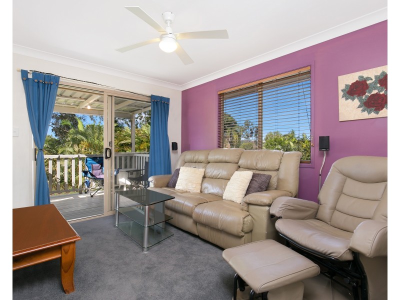 13 Haussman Court, Meadowbrook QLD 4131