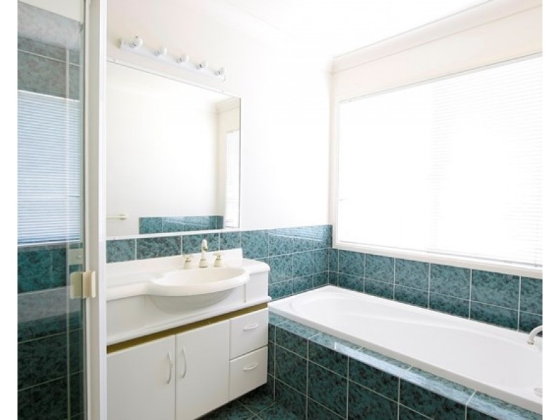 30 Telfer Street, Shailer Park QLD 4128