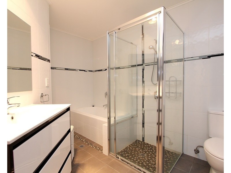 17 Cowra Street, Tanah Merah QLD 4128