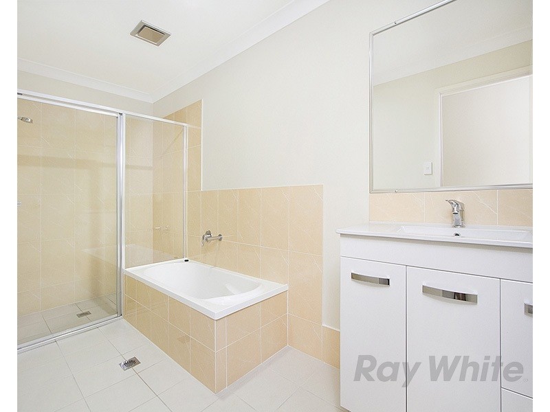 4/29 Abang Avenue, Tanah Merah QLD 4128