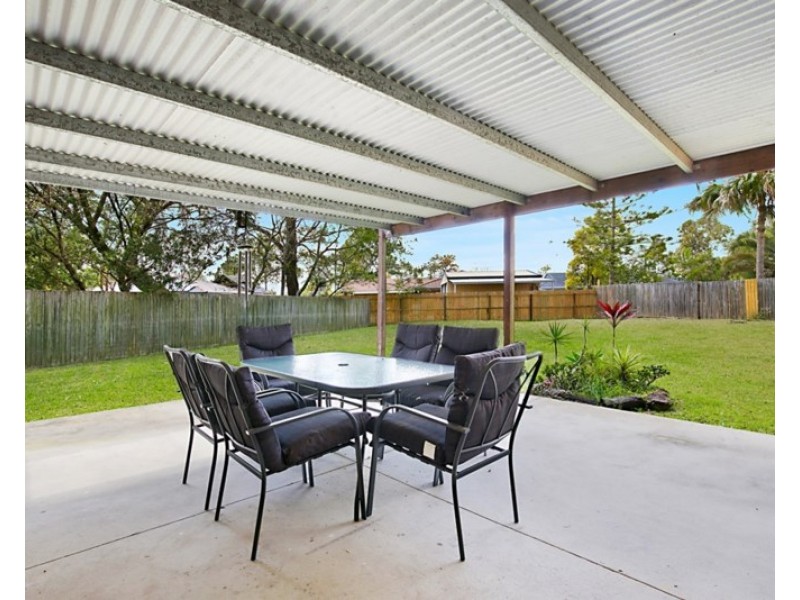 10 Sabak Street, Tanah Merah QLD 4128