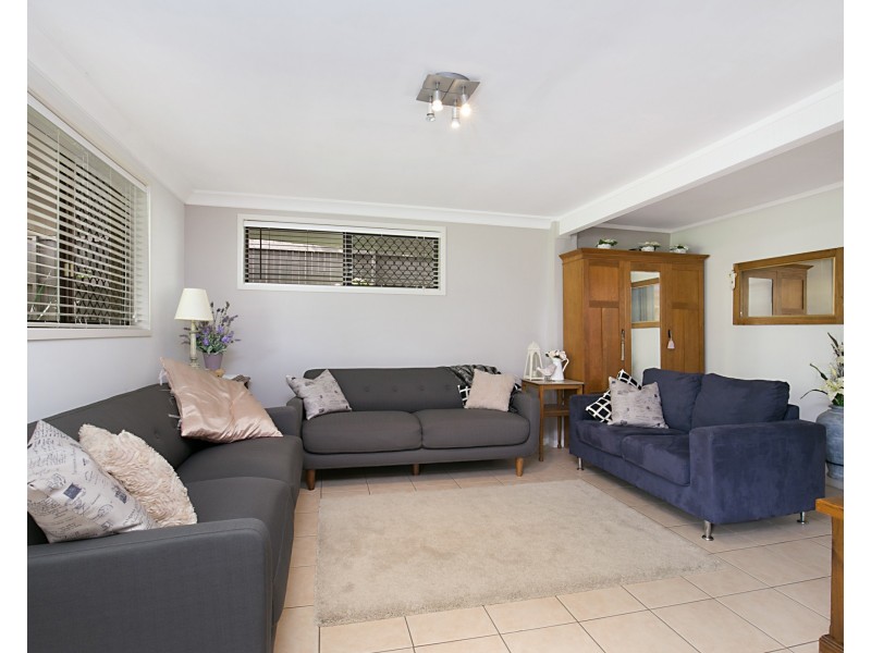 4 Hawkins Street, Springwood QLD 4127