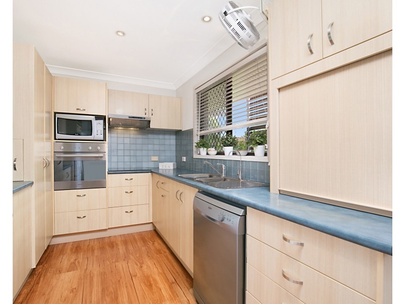 4 Hawkins Street, Springwood QLD 4127