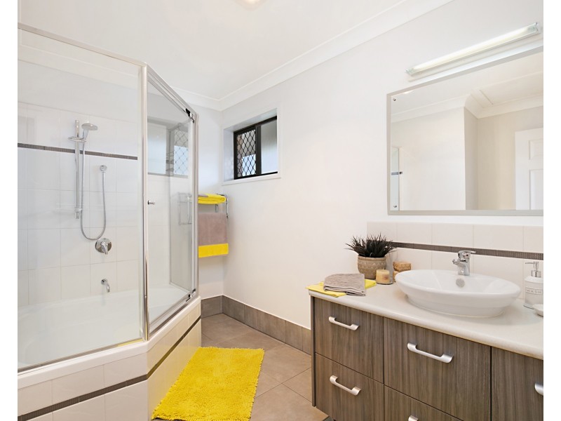 4 Hawkins Street, Springwood QLD 4127