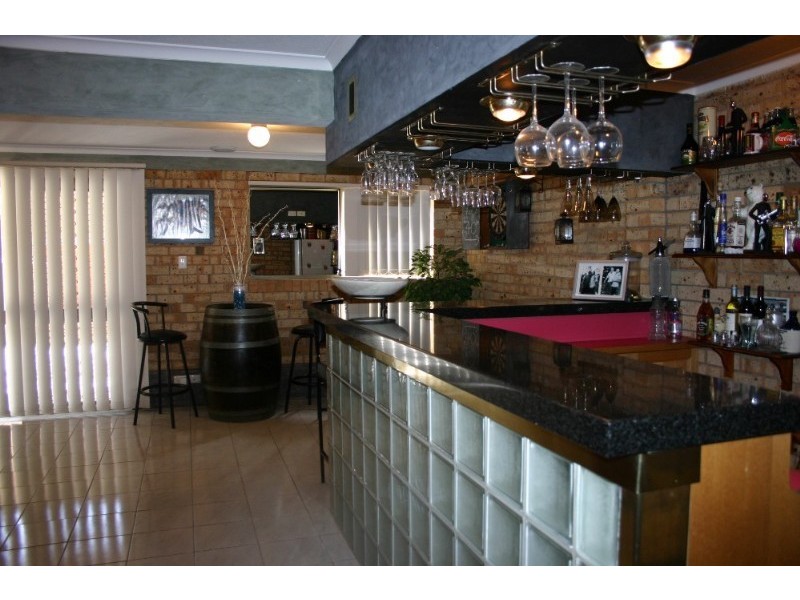 141 Springwood Road, Springwood QLD 4127