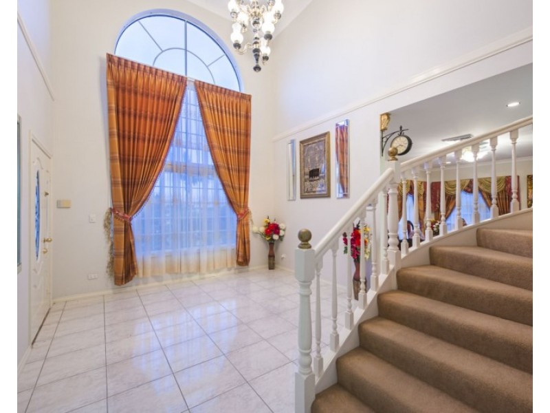 8 Lytham Court, Cornubia QLD 4130