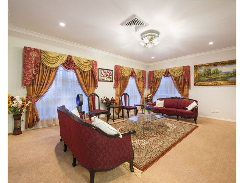 8 Lytham Court, Cornubia QLD 4130