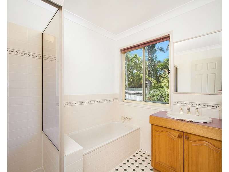 6 Tekam Crescent, Tanah Merah QLD 4128