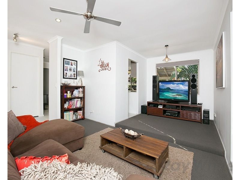 25 Narcamus Crescent, Shailer Park QLD 4128