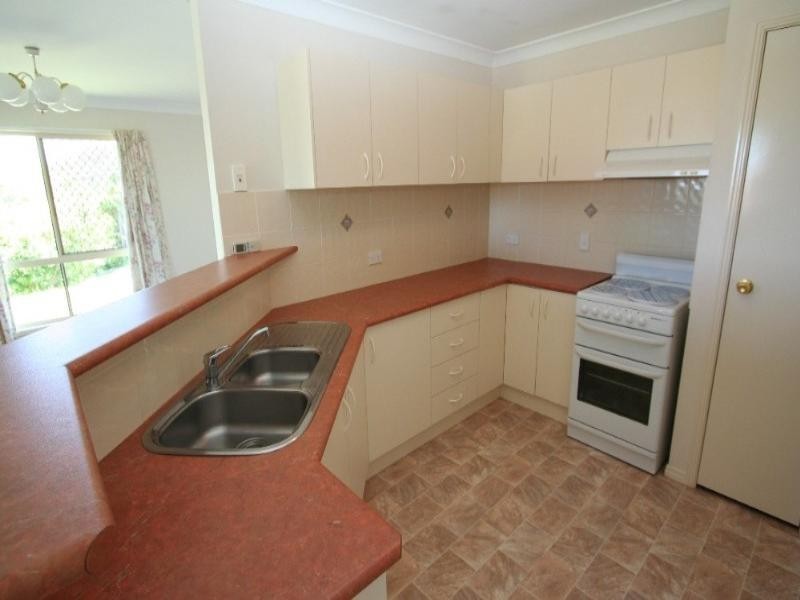 54 Cowra Street, Tanah Merah QLD 4128
