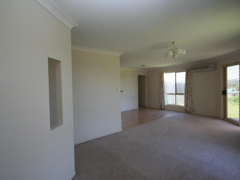 54 Cowra Street, Tanah Merah QLD 4128