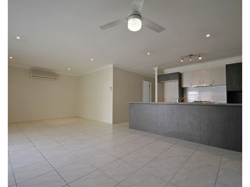 42 Carnarvon Crescent, Waterford QLD 4133