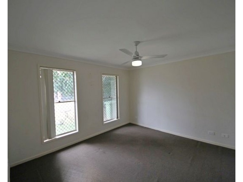 42 Carnarvon Crescent, Waterford QLD 4133