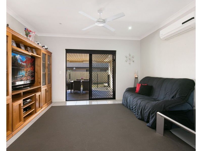 48B Pinelands Street, Loganlea QLD 4131