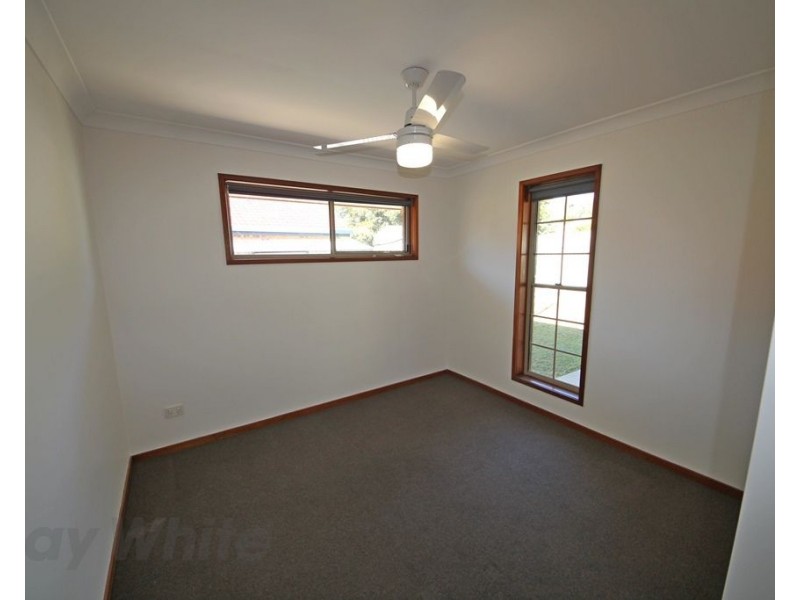 2 Staydar Crescent, Meadowbrook QLD 4131