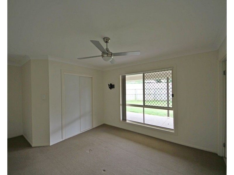 33 Lakeland Court, Loganholme QLD 4129
