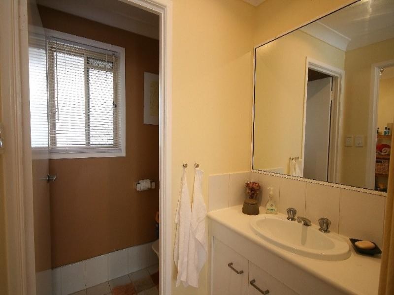 354 Chatswood Road, Shailer Park QLD 4128