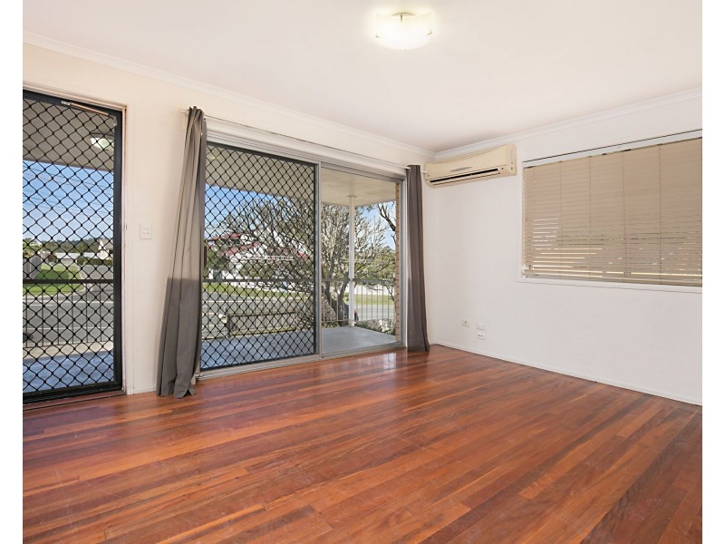 8 Francis Road, Shailer Park QLD 4128