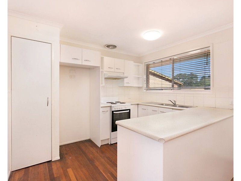 8 Francis Road, Shailer Park QLD 4128