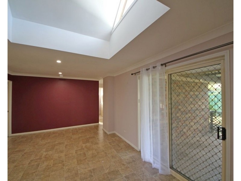 6 Pantai Place, Tanah Merah QLD 4128