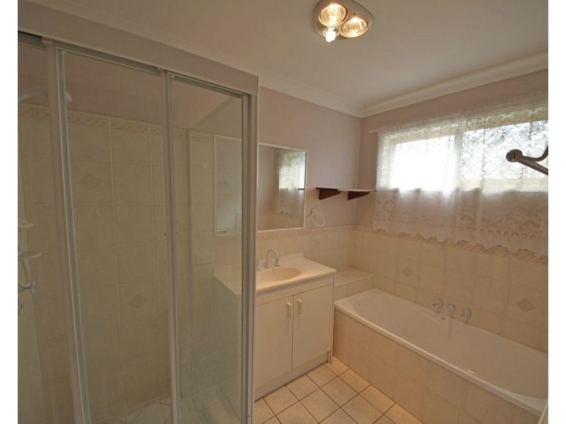 6 Pantai Place, Tanah Merah QLD 4128
